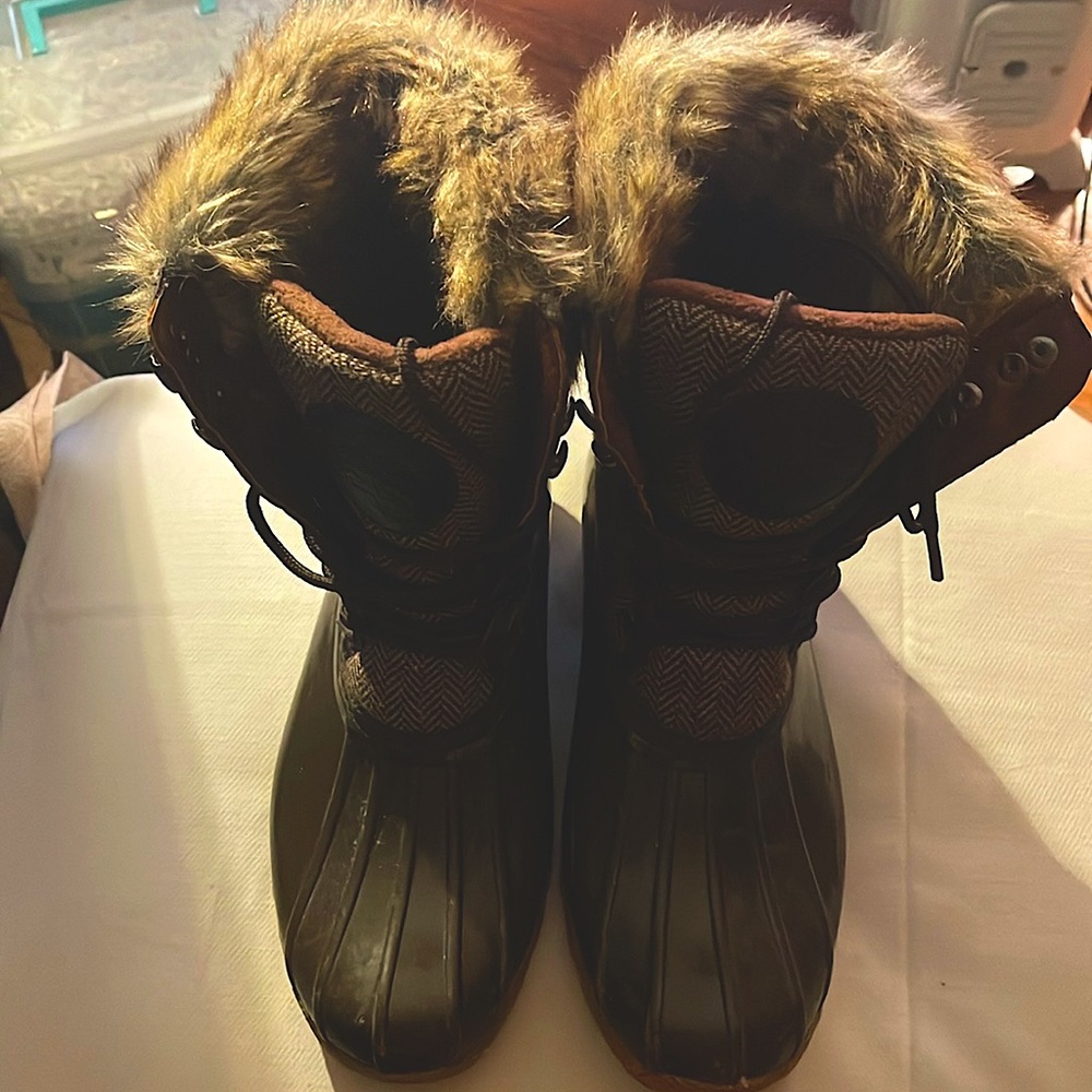 Arctic Plunge Boots Brown Sz8